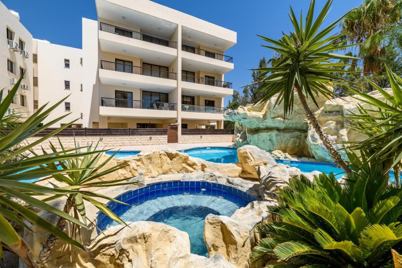 Mediterranean Sunrise Complex Вороклини Экстерьер фото